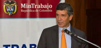 Ministro de Trabajo visita en Cali a beneficiarios de programa Colombia Mayor, este miércoles