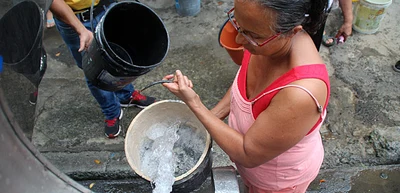 Con carrotanques adicionales se atendió corte temporal de agua en otros barrios