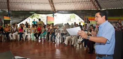 Jóvenes del Colectivo Norte, se certificaron en cursos de panadería y estética