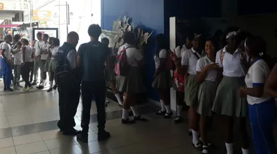 140 niños de comunas 13, 15, 16 y 21 disfrutaron la magia del séptimo arte
