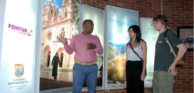 Secretaría de Cultura de Cali forma guías turísticos en bilingüismo
