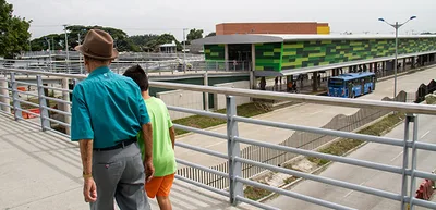 Alcalde sancionó acuerdo que desafecta zonas verdes para estación Julio Rincón