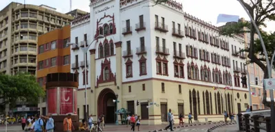 Administración Municipal recibe en donación el edificio de Coltabaco
