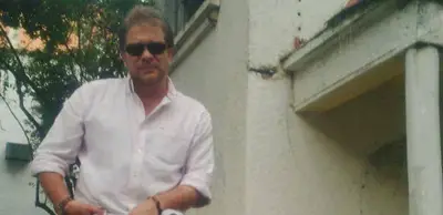 El actor Luis Enrique Roldán visitará a los habitantes de la calle