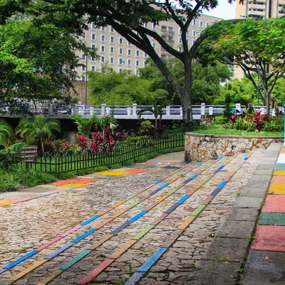 Con iluminación y color se transforma el Teatrino del Río al oeste de Cali