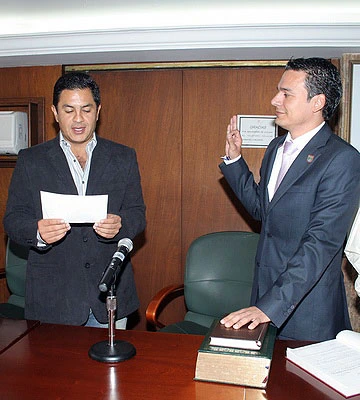 NUEVO PRESIDENTE DE METROCALI SE POSESIONÓ ANTE EL ALCALDE