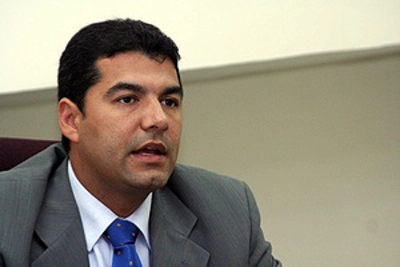“CANCHAS DE BARRIO TENDRÁN UN NUEVO LATIR EN EL 2009”: DIEGO CARDONA