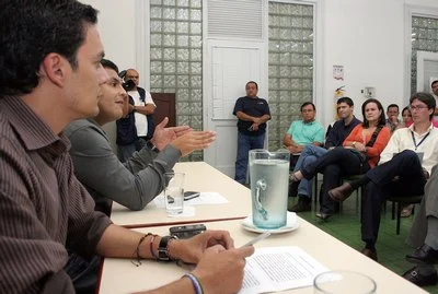 ALCALDE SE REUNIÓ CON EMPLEADOS DE METROCALI