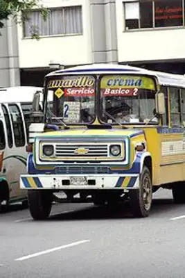 LA CIUDAD ADOPTA MEDIDAS PARA ATACAR PROBLEMA DE MOVILIDAD