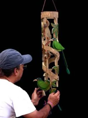 EL ARTISTA CALEÑO GILBERTO GONZÁLEZ DELEITARÁ A LA CIUDAD CON SU EXPOSICIÓN “SON DE GUADUA”