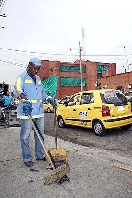 DÍA CÍVICO PARA RECOLECTAR LOS ESCOMBROS EN SAN BOSCO