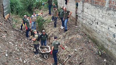 Dagma atiende emergencia en el cauce seco de la quebrada del barrio  La Campiña