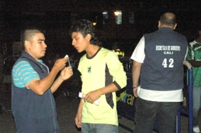 SANCIONADAS 15 PERSONAS POR INGERIR LICOR EN EL ESPACIO PÚBLICO