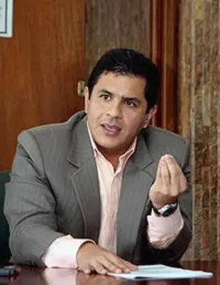 ALCALDE HACE LLAMADO A SUPERSERVICIOS PARA QUE BASURA SE RECOJA CON PRONTITUD