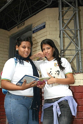 SECRETARIA  DE  EDUCACIÓN MUNICIPAL INICIA CAMPAÑA DE ENTREGA DE PAQUETES  ESCOLARES