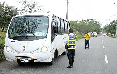 SECRETARÍA DE TRÁNSITO PONE A RAYA VEHÍCULOS DE TRANSPORTE ESCOLAR
