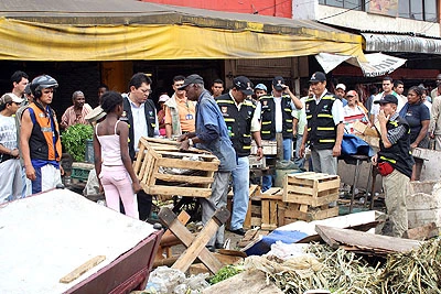 RECUPERAN ESPACIO PÚBLICO EN GALERÍA SANTA ELENA
