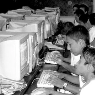 COMPUTADORES PARA NIÑOS DE FELIDIA