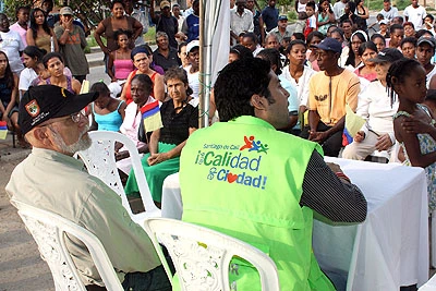 ALCALDÍA BUSCA SOLUCIÓN PARA COMUNIDAD DEL ASENTAMIENTO BRISAS DEL BOSQUE