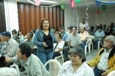 LA ADMINISTRACIÓN MUNICIPAL SE LA JUEGA POR LOS ADULTOS MAYORES