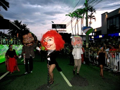 CORFECALI  PREMIA A LOS GANADORES DEL DESFILE  “CARNAVAL DEL CALI-VIEJO”