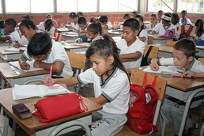 NIÑOS DE AGUABLANCA ESTRENARÁN COMPUTADORES
