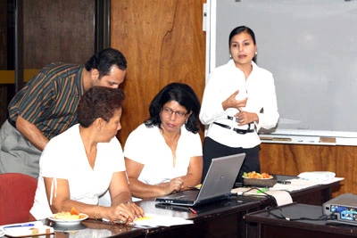 BIENESTAR SOCIAL Y UNIVERSIDADES DE CALI TRABAJAN POR LA CONVIVENCIA FAMILIAR
