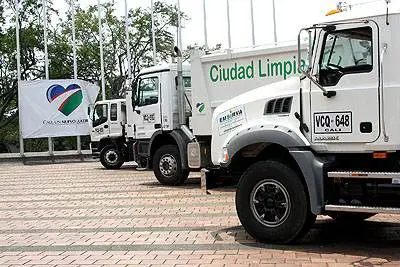 ALCALDE PRESENTÓ OFICIALMENTE LAS EMPRESAS RECOLECTORAS DE RESIDUOS SÓLIDOS A LA CIUDAD