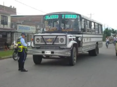 REGULAN TRANSPORTE PÚBLICO QUE NO CUMPLE PROCESO DE REDUCCIÓN DE OFERTA