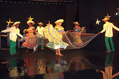 CALI VIBRÓ AL RITMO DEL NUEVO LATIR TEATRAL Y DANCÍSTICO EN LA CAPITAL COLOMBIANA