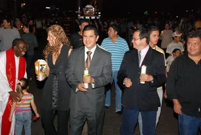 AUTORIDADES MUNICIPALES PRESENTES EN LA PROCESIÓN DEL SANTO SEPULCRO