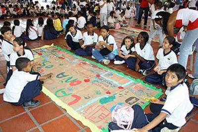 ESTE 25 DE ABRIL BIENESTAR SOCIAL REALIZA JORNADA RECREATIVA PARA LOS NIÑOS DE CALI