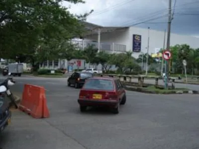 MAÑANA RUEDA DE PRENSA CON EL SECRETARIO DE TRÁNSITO DE CALI