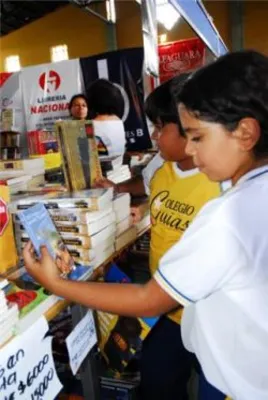CALI UNA SOLA LECTURA: SECRETARÍA DE CULTURA Y TURISMO MUNICIPAL CELEBRA EL DÍA INTERNACIONAL DEL LIBRO Y DEL IDIOMA