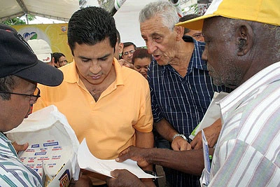 CORFECALI EN LA CARPA ITINERANTE EN CONTACTO CON LA COMUNA 14