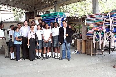 INSTITUCIONES EDUCATIVAS OFICIALES DE CALI RECIBEN DOTACIÓN POR PARTE DE LA ADMINISTRACIÓN MUNICIPAL