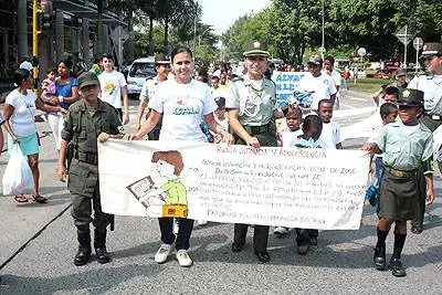 LOS NIÑOS DE CALI TUVIERON SU 'CARAVANA DE LA ALEGRÍA'