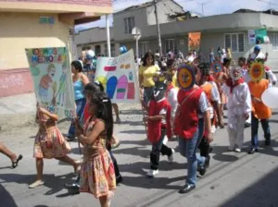 ESTUDIANTES DE LA INSTITUCIÓN EDUCATIVA REPÚBLICA DEL PERÚ PROMUEVEN UN MEJOR MANEJO DE LOS RESÍDUOS