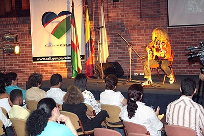 LA CÁTEDRA DE CIUDAD FUE CON HUMOR 