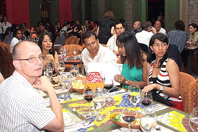 ALCALDE RECONOCE Y APLAUDE EL BALLET QUE SE MOSTRÓ A CALI