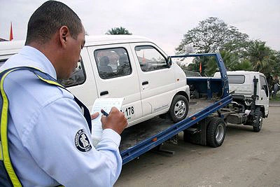 SECRETARIO DE TRÁNSITO PRESENTA ESTE JUEVES, CINCO NUEVAS GRÚAS PARA OPERATIVOS 