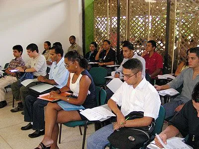 ATENCIÓN DISCAPACITADOS DE LA COMUNA 10: ABIERTAS INSCRIPCIONES PARA EL CURSO DE EMPRENDIMIENTO 