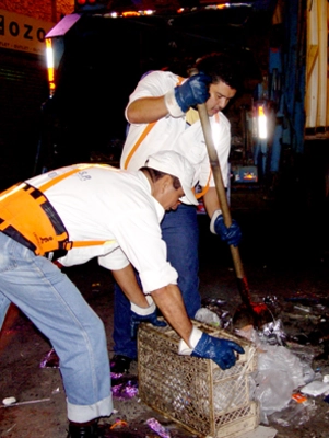 PEQUEÑAS EMPRESAS DE ASEO DE CALI CANCELAN 340 MILLONES DE PESOS AL MUNICIPIO