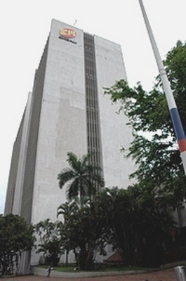 ADMINISTRACIÓN MUNICIPAL PROPONE SOLUCIÓN INTEGRAL PARA QUE EMCALI SEA DEVUELTA