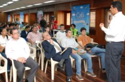 “INTERNET ES UN ESPACIO IDEAL PARA POTENCIAR CALEÑIDAD”: CARLOS ROJAS