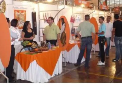 MUJERES EMPRENDEDORAS, PRESENTES EN MUESTRA EMPRESARIAL