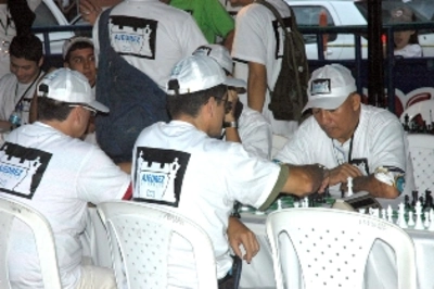 CERCA DE 200 JÓVENES DE COLOMBIA QUIEREN HACER “JAQUE MATE” EN EL TORNEO NACIONAL DE AJEDREZ