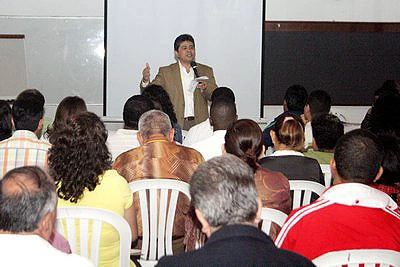 Eficiencia y gestión educativa: una propuesta de aprendizaje institucional