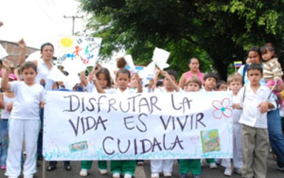 Biblioteca Las Acacias lideró marcha por la vida 