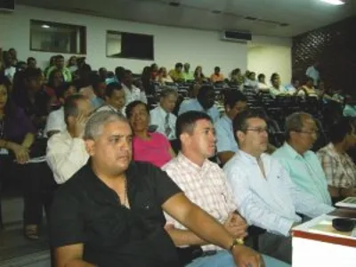 Servidores Públicos a redefinir el actuar y el pensar en la prestación del servicio público
